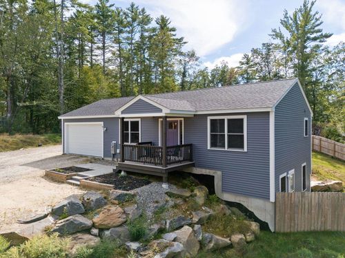 86 Long Shores Dr, Barrington, NH, 03825-4155 | Card Image