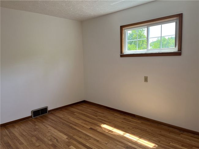 100 Rohaley Ln, House other with 2 bedrooms, 2 bathrooms and 2 parking in Smock PA | Image 11