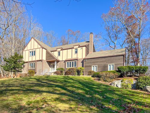 12 Indian Ledge Drive, Trumbull, CT, 06611 | Card Image