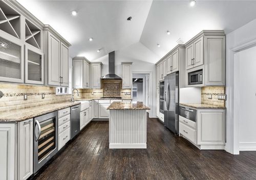 5610 Forest Ln, Dallas, TX, 75230-2630 | Card Image