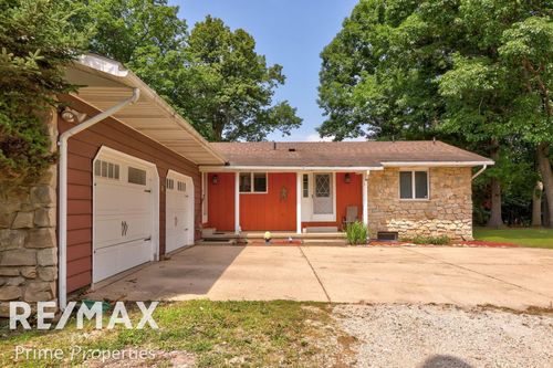 1682 Caro Lake Dr, Caro, MI, 48723-9520 | Card Image