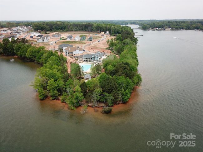 27 - 7392 Deer Hollow Road, House other with 4 bedrooms, 4 bathrooms and null parking in Sherrills Ford NC | Image 48