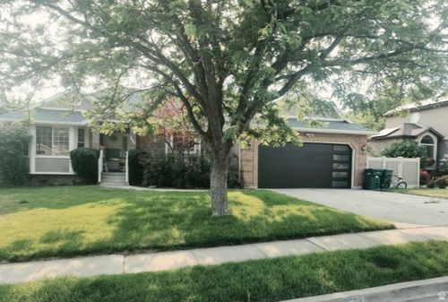 3595 N 2175 E, Layton, UT, 84040-2427 | Card Image