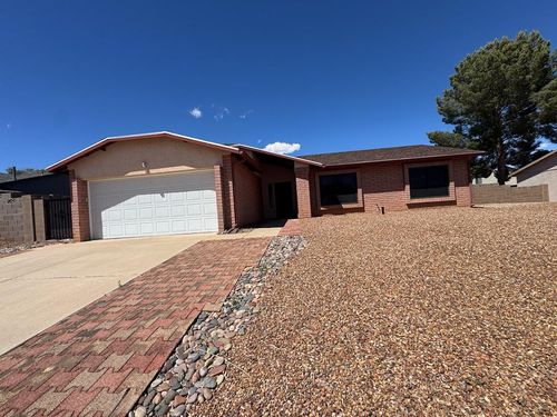 4877 Los Reyes Dr, Sierra Vista, AZ, 85635-7104 | Card Image