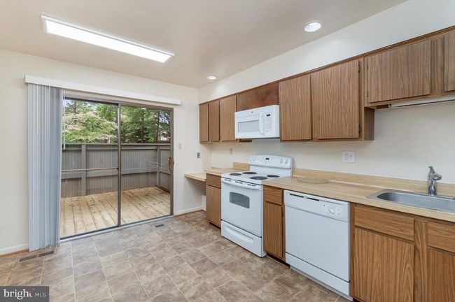 1764 Wainwright Dr, Townhouse with 4 bedrooms, 4 bathrooms and null parking in RESTON VA | Image 15