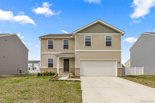 9053 Sandstone Dr, Newport, MI, 48166-2300 | Card Image