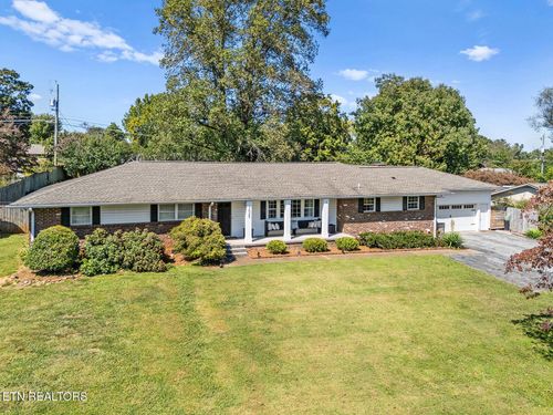 7025 Sheffield Dr, Knoxville, TN, 37909-2529 | Card Image