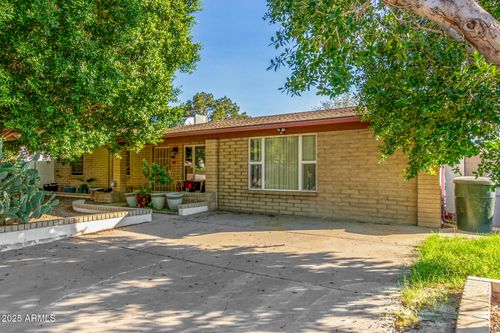 3809 W Rue De Lamour Ave, Phoenix, AZ, 85029-1154 | Card Image