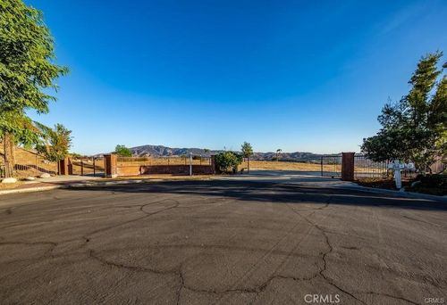 22590 Green Mount Pl, Yorba Linda, CA, 92887-2740 | Card Image