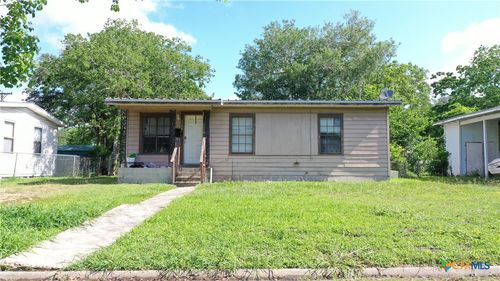 1104 Taylor Ave, Victoria, TX, 77901-2755 | Card Image