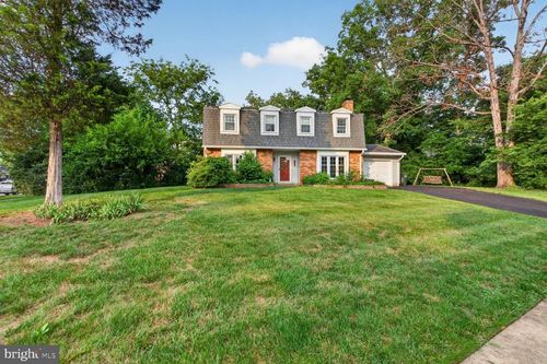 8601 Jackson Ave, MANASSAS, VA, 20110-4712 | Card Image