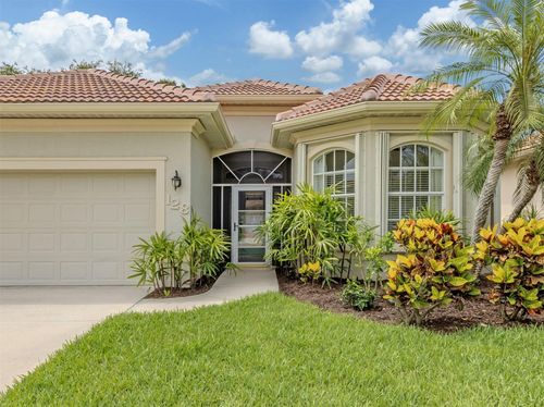 128 Amora Ave, VENICE, FL, 34285-3243 | Card Image