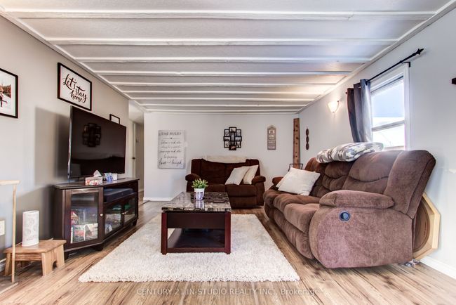 580335 Sideroad 60, House other with 4 bedrooms, 2 bathrooms and 15 parking in Berkeley ON | Image 7