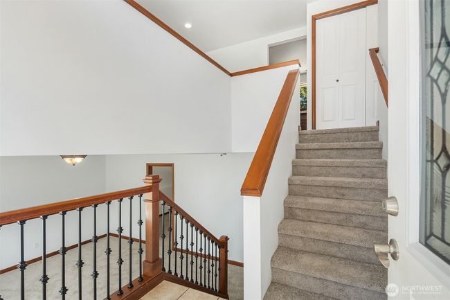 21310 Se 412 Th Pl, House other with 4 bedrooms, 2 bathrooms and 1 parking in Enumclaw WA | Image 4