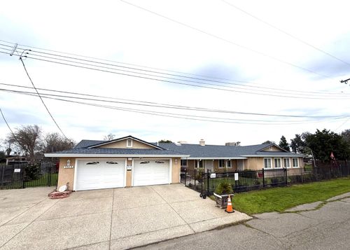 3315 Sunnyview Ln, North Highlands, CA, 95660-2532 | Card Image
