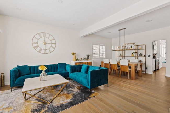 254 Discovery Ridge Way Sw, House other with 6 bedrooms, 4 bathrooms and 4 parking in Calgary AB | Image 14