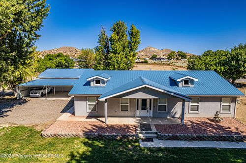 2518 E Blanco Blvd, Bloomfield, NM, 87413-7404 | Card Image