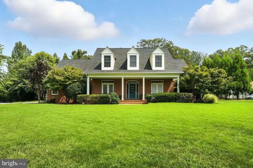 5611 Edgemont Dr, ALEXANDRIA, VA, 22310-1316 | Card Image