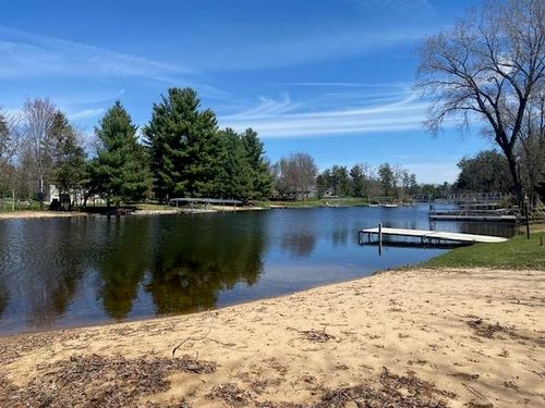 1047 Archer Ln, Nekoosa, WI, 54457-8598 | Card Image