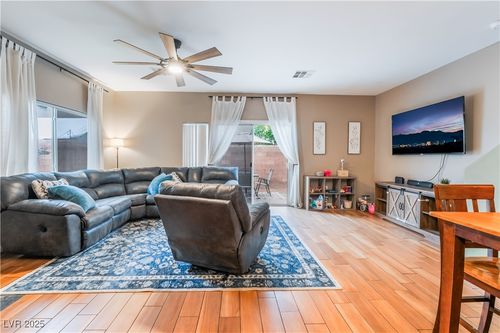unit-101-6312 Snap Ridge St, North Las Vegas, NV, 89081-3840 | Card Image
