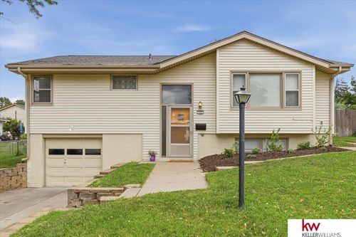 723 Dublin Dr, Papillion, NE, 68046-2058 | Card Image