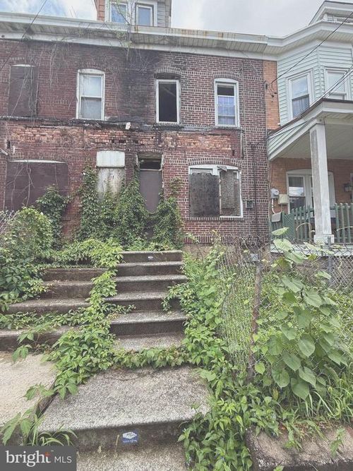 38 Vine St, Trenton, NJ, 08638-4234 | Card Image