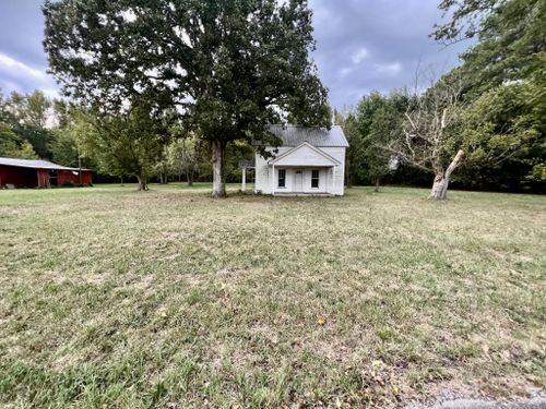 125 Newtown Rd, Unionville, TN, 37180-8597 | Card Image