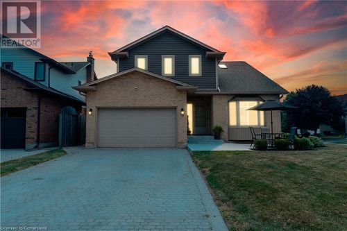 79 Charing Dr, Hamilton, ON, L8W2R3 | Card Image