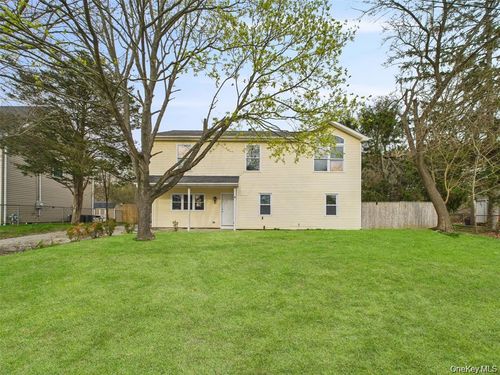 613 Bourdois Ave, Bellport, NY, 11713-1630 | Card Image