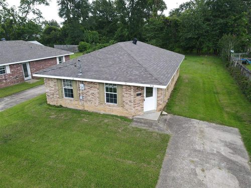 310 Coffee St, Dequincy, LA, 70633-3808 | Card Image