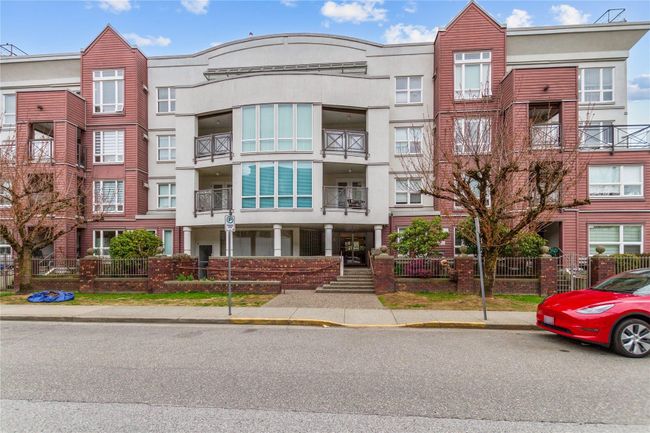 401 - 2335 Whyte Avenue, Condo with 2 bedrooms, 2 bathrooms and 2 parking in Port Coquitlam BC | Image 1