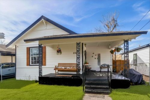 2317 Anderson St, Dallas, TX, 75215-5120 | Card Image