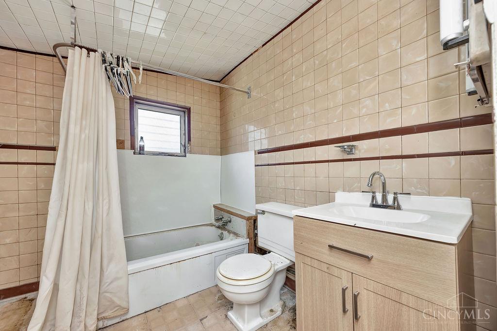 Residential in St Bernard 5