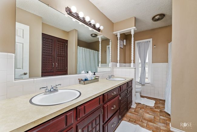 433 Private Rd 2205, House other with 3 bedrooms, 2 bathrooms and 2 parking in Sonora TX | Image 21