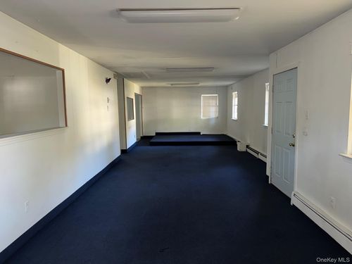 96 Norfleet Ln, Coram, NY, 11727-4050 | Card Image