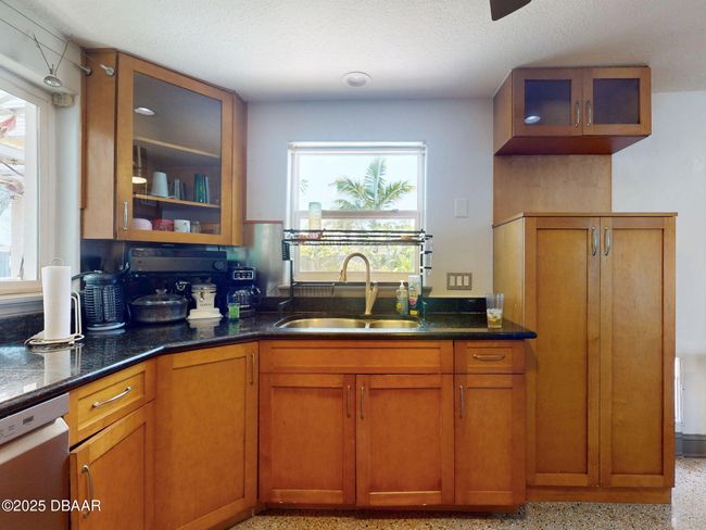 650 S Pine St, House other with 3 bedrooms, 2 bathrooms and null parking in NEW SMYRNA BEACH FL | Image 14