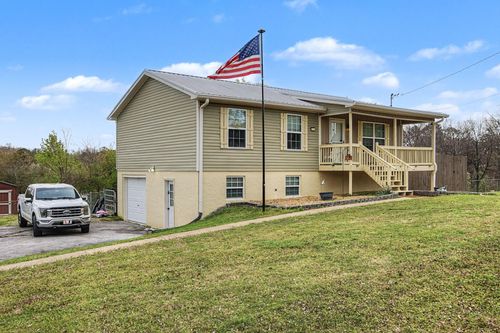 242 Thorne Cir Se, Cleveland, TN, 37323-8712 | Card Image