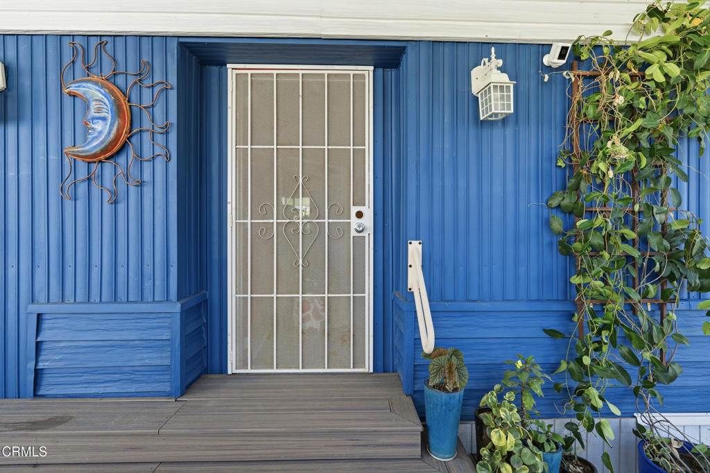 Manufactured In Park in Santa Paula 4