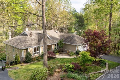 508 Cobblestone Ln, Flat Rock, NC, 28731-9635 | Card Image