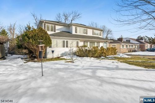 12 Dale Dr, West Orange, NJ, 07052-2006 | Card Image