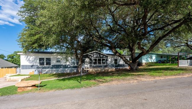 604 County Road 136 A, House other with 4 bedrooms, 2 bathrooms and null parking in Kingsland TX | Image 22