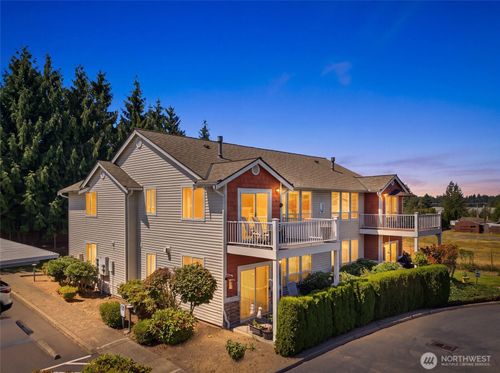 j202-800 96th Ave Ne, Lake Stevens, WA, 98258-7904 | Card Image