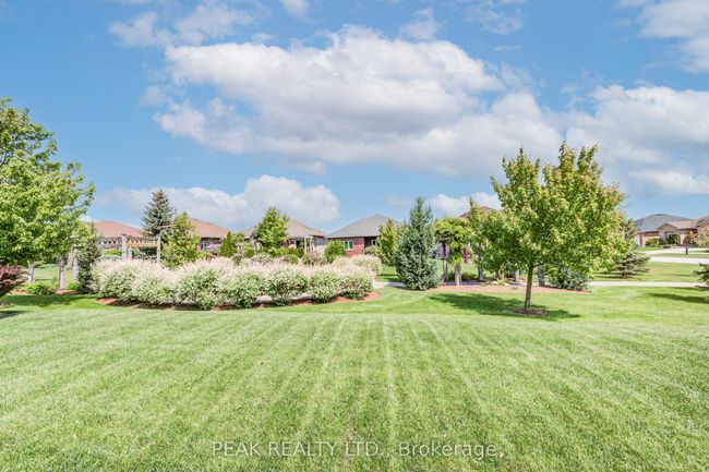 8 Loganville Lane, Condo with 3 bedrooms, 3 bathrooms and 2 parking in New Hamburg ON | Image 47