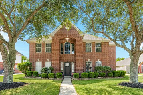3206 Braesview Drive, Pearland, TX, 77584 | Card Image