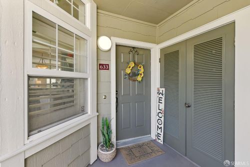 633 Swallowtail Ct, Brisbane, CA, 94005-1252 | Card Image