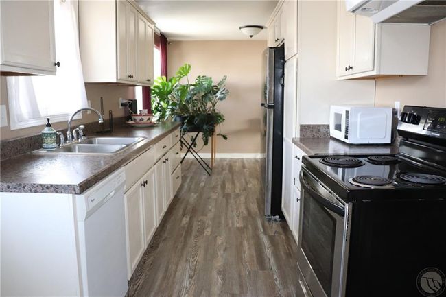 620 4 Th St W, House other with 4 bedrooms, 2 bathrooms and null parking in Roundup MT | Image 6