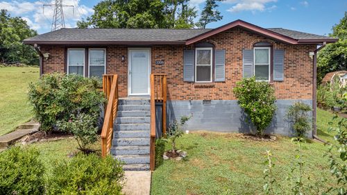 2328 Woodridge Dr, Nashville, TN, 37207-4329 | Card Image