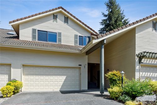 1280 140th Pl Ne, Bellevue, WA, 98007-4049 | Card Image