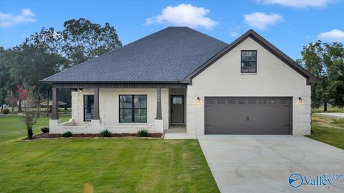 204 Washington Ave, New Hope, AL, 35760-8432 | Card Image