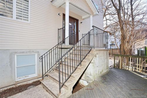 2-11 Laura Pl, Spring Valley, NY, 10977-3838 | Card Image